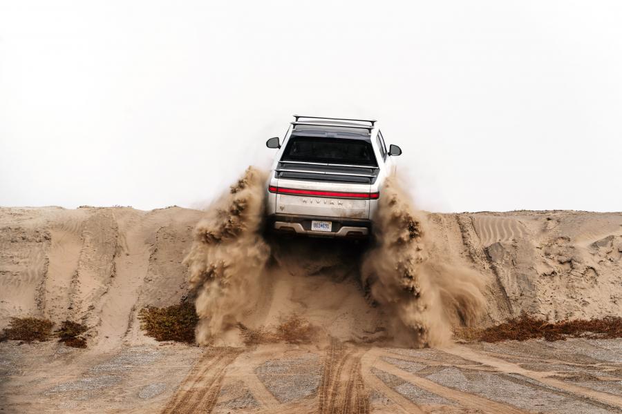  Rivian R1T 2018 года  (фото 41 из 58)